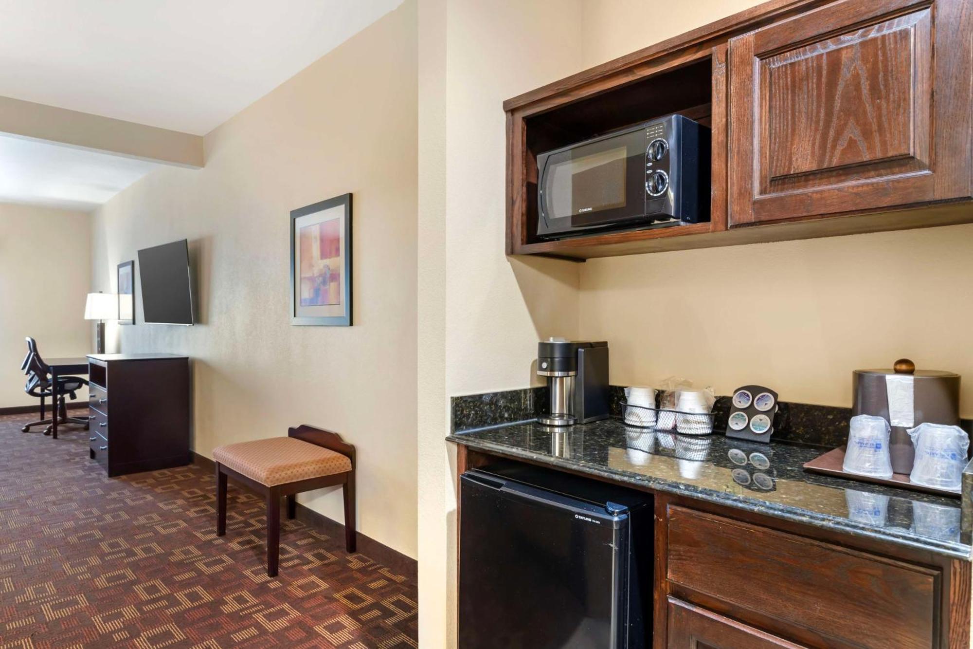 Best Western Plus Goliad Inn & Suites Exterior foto