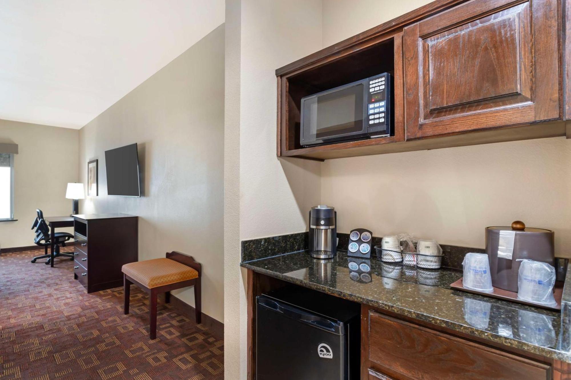 Best Western Plus Goliad Inn & Suites Exterior foto